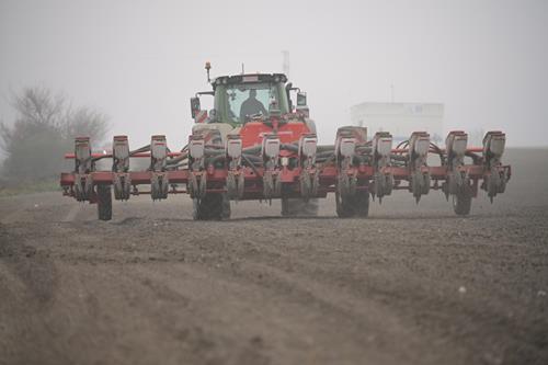 Chrono 800 da Maschio Gaspardo enfrenta desafio de 24 horas de sementeira