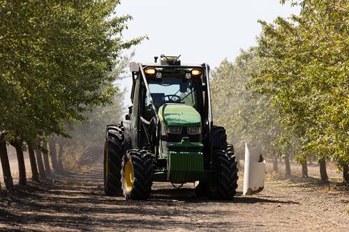 John Deere apresenta uma nova geração de máquinas autónomas no CES 2025